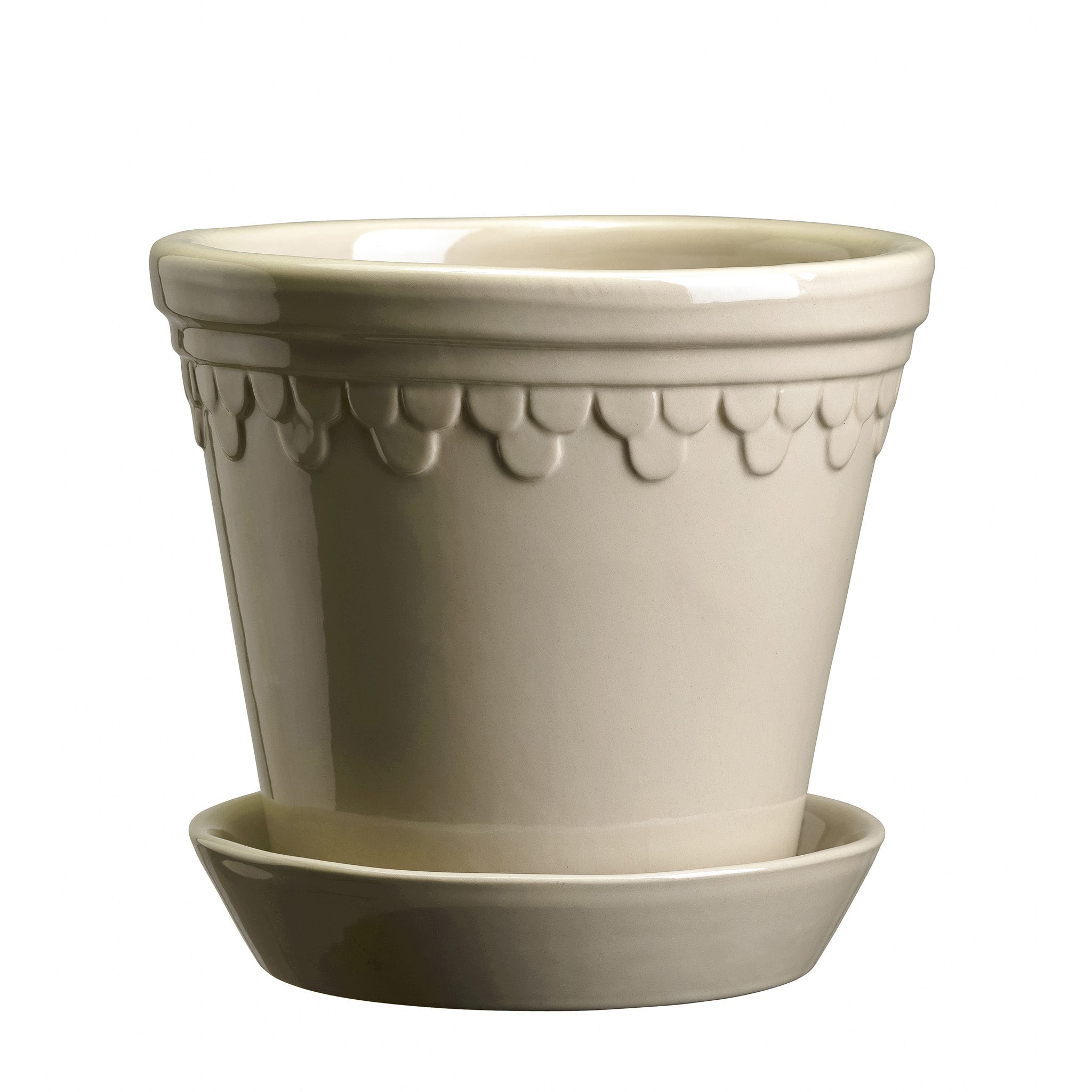 Cream-coloured glaze-finish ceramic Bergs Potter pot with decorative rim and matching saucer