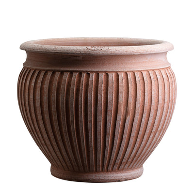 Large ribbed terracotta Bergs Potter planter pot