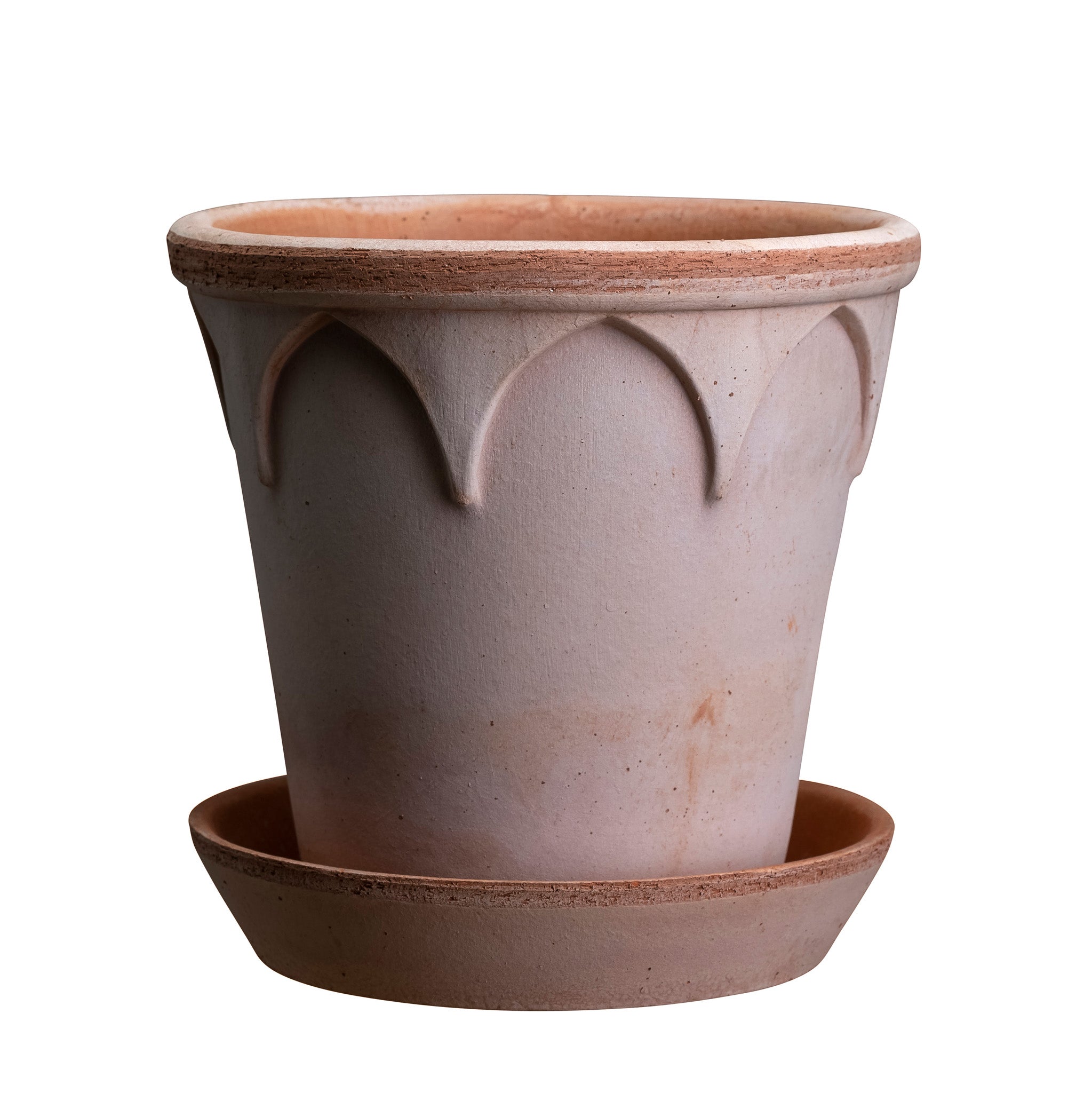 Ceramic Bergs Potter planter in rosa colour with decorative rim on a white background